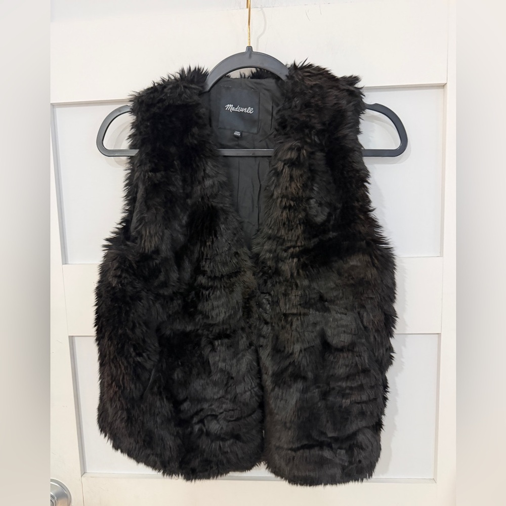 Madewell Black Faux Fur Vest size XXS
